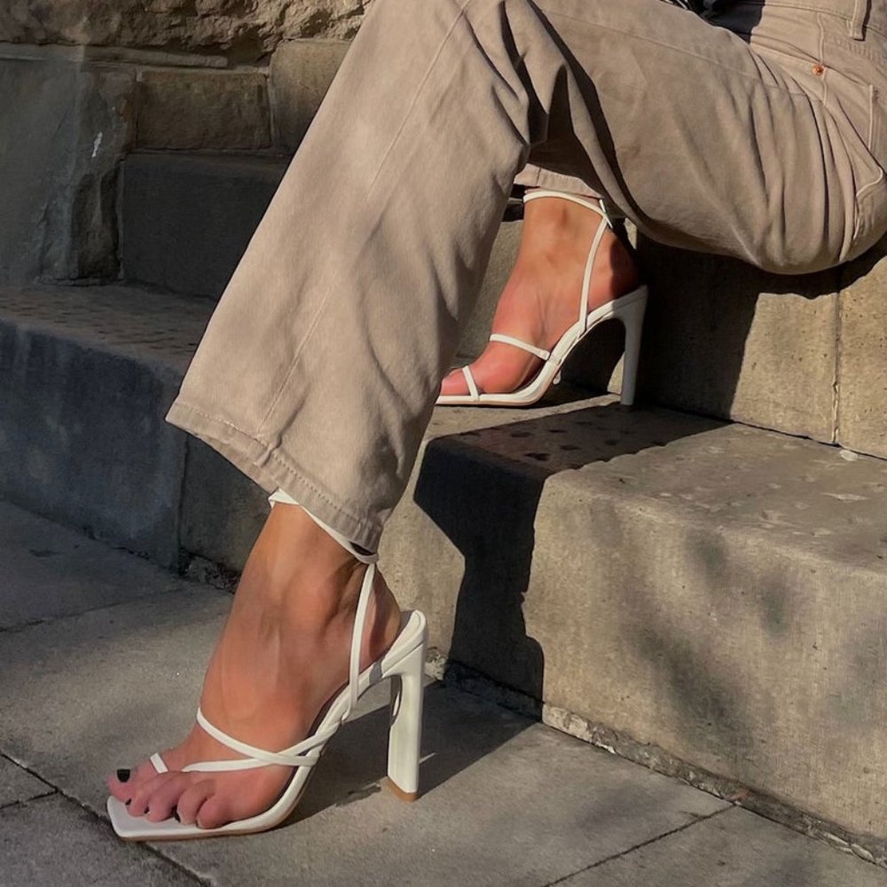 💜#69 NEW WITHOUT BOX BILLINI CHEYANNE HEELS IN BONE - Picture 4 of 8